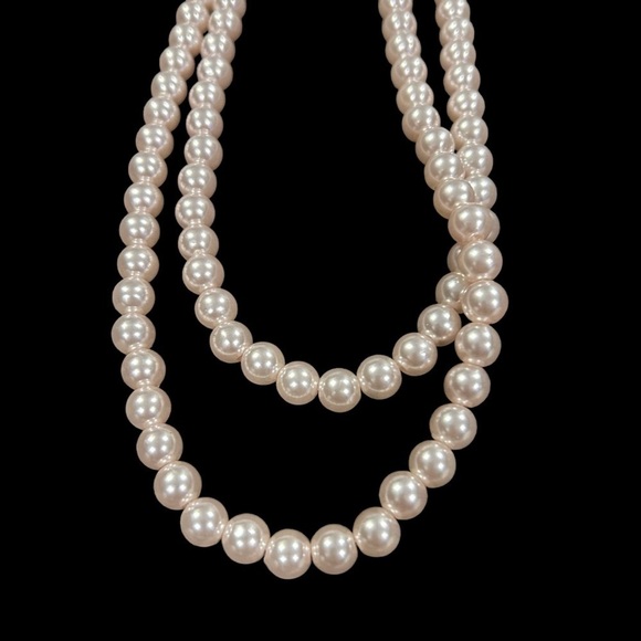 Pale Pink Faux Pearl Long Single Strand Necklace by Stephan & Co. - Picture 13 of 14